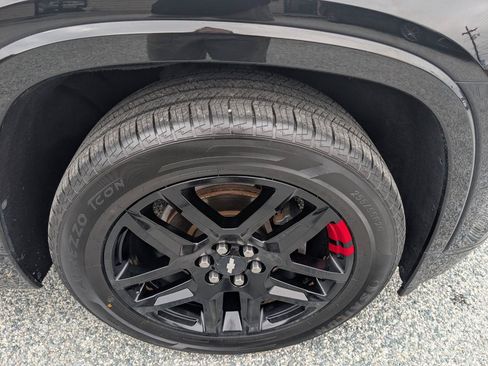 Used 2018 Chevrolet Traverse Premier w/ Redline Edition FWD image 4