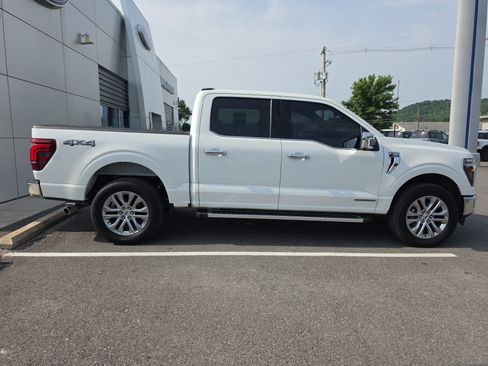 Used 2024 Ford F150 Lariat AWD/4WD image 2
