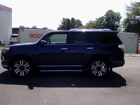 Used 2016 Toyota 4Runner Limited AWD/4WD image 7