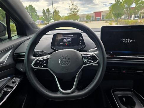 Used 2024 Volkswagen ID.4 Pro AWD/4WD image 27