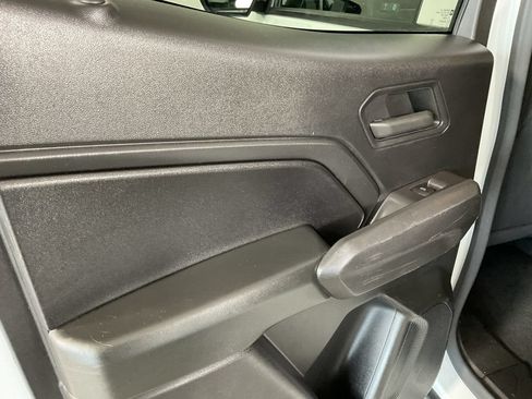 Used 2023 Chevrolet Colorado W/T RWD image 19