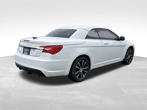 Used 2012 Chrysler 200 S image 6