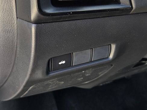 New 2026 Nissan Sentra SV w/ Floor Mat Package FWD image 16
