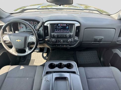 Used 2018 Chevrolet Silverado 1500 LT w/ Midnight Edition AWD/4WD image 13