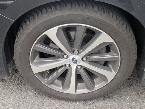 Used 2017 Subaru Legacy 3.6R Limited AWD/4WD image 7