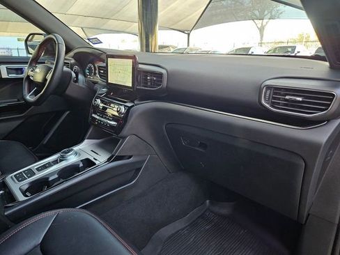 Used 2024 Ford Explorer ST-Line w/ Class IV Trailer Tow Package image 28