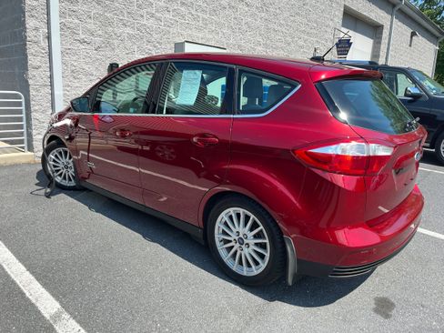 Used 2016 Ford C-MAX Energi SEL w/ Equipment Group 301A FWD image 5