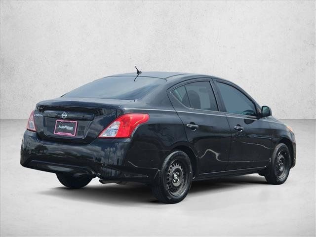 Used 2015 Nissan Versa S FWD image 8