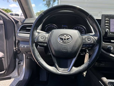 Used 2021 Toyota Camry SE FWD image 20