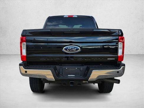 Used 2017 Ford F250 XLT w/ XLT Value Package image 6