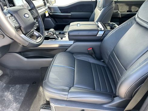 New 2025 Ford F150 Platinum w/ FX4 Off-Road Package AWD/4WD image 9