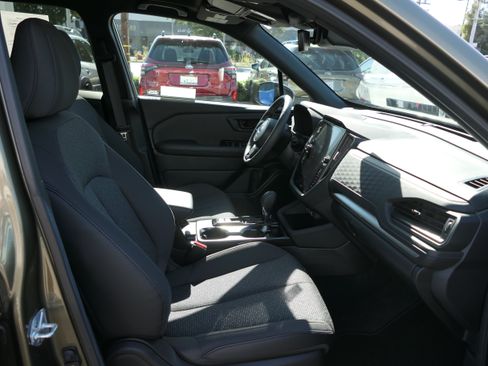 Certified 2026 Subaru Forester Premium AWD/4WD image 25