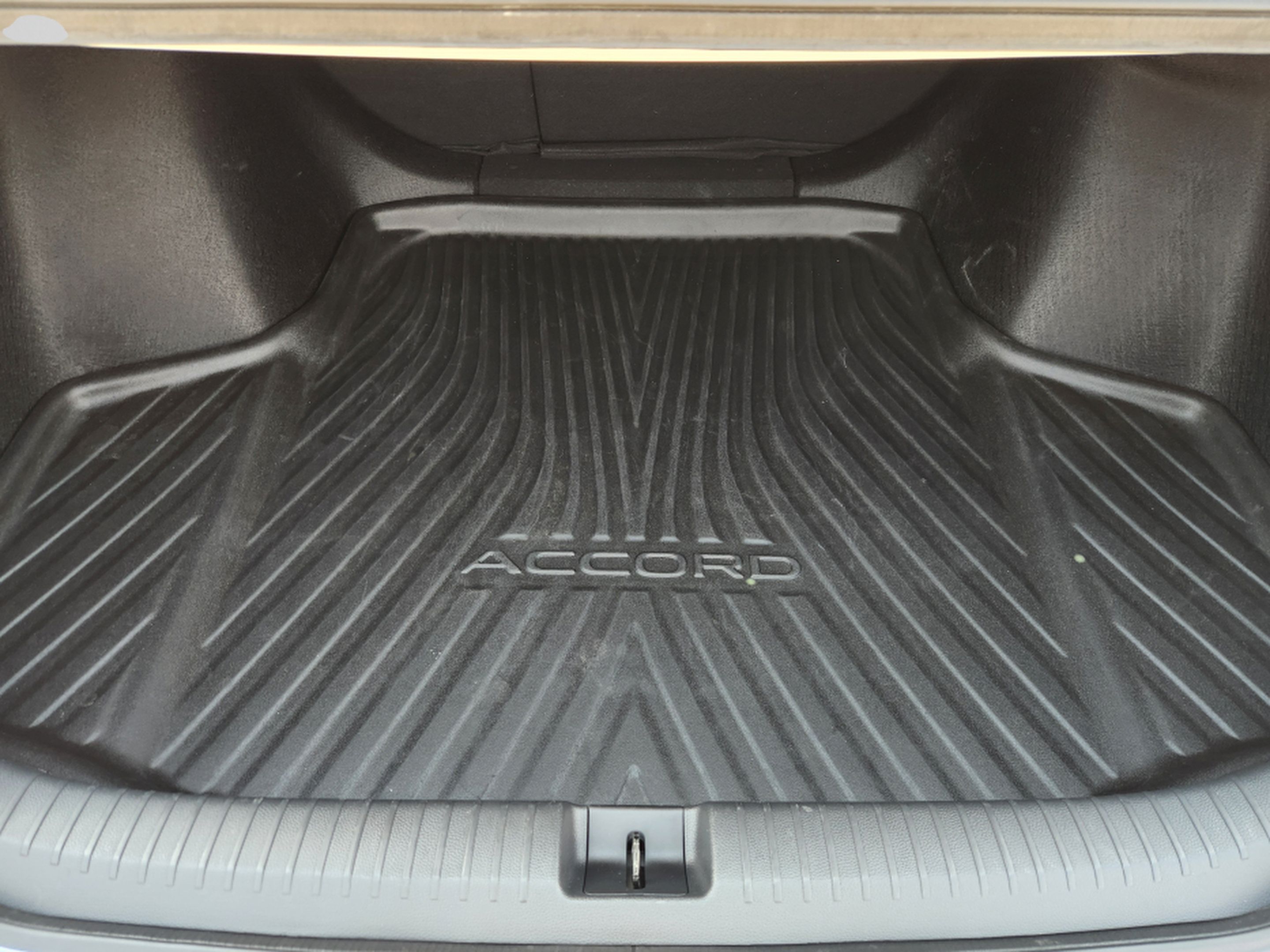 Used 2024 Honda Accord EX-L image 24