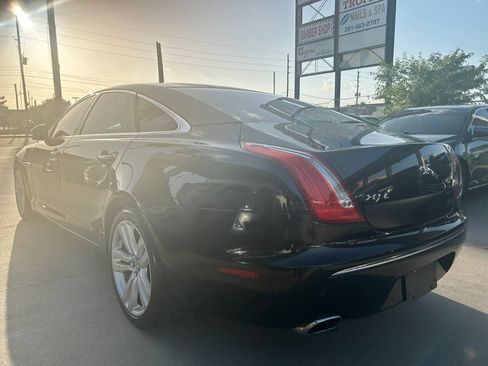 Used 2011 Jaguar XJ L RWD image 3