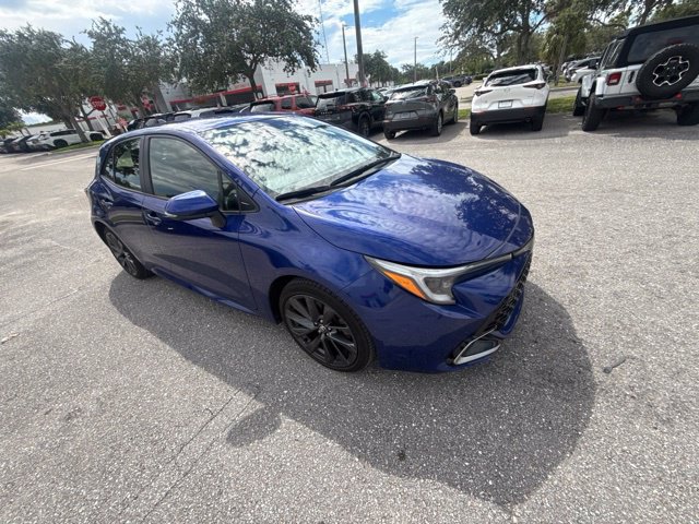Used 2025 Toyota Corolla XSE FWD image 4