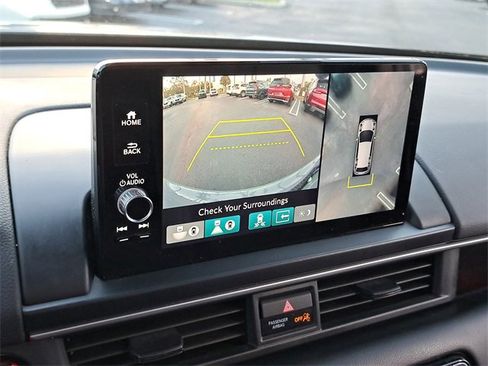 Certified 2025 Honda Pilot Black Edition image 29