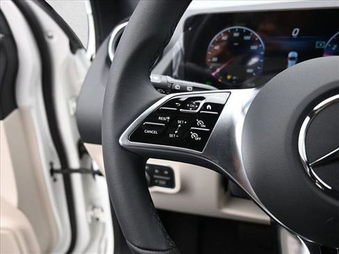 Certified 2025 Mercedes-Benz GLA 250 4MATIC image 15