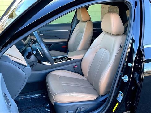 Used 2022 Hyundai Sonata Limited w/ Cargo Package image 9