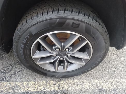 Used 2020 Jeep Grand Cherokee Limited w/ Luxury Group II image 19