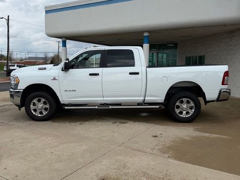 Used 2024 RAM 2500 Big Horn AWD/4WD image 2