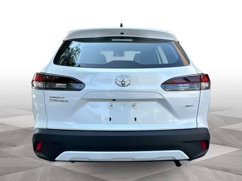 Used 2026 Toyota Corolla Cross L AWD/4WD image 7