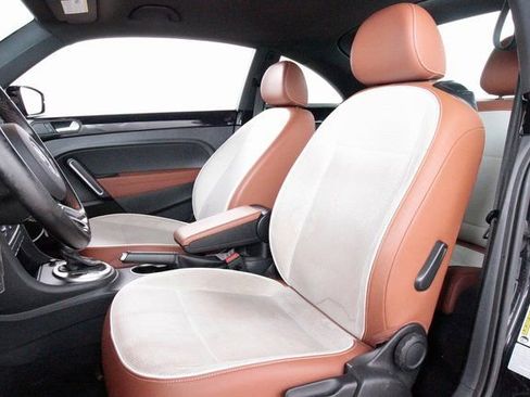 Used 2016 Volkswagen Beetle 1.8T Classic image 19
