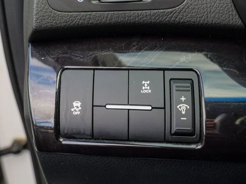 Used 2014 Kia Sorento LX image 41