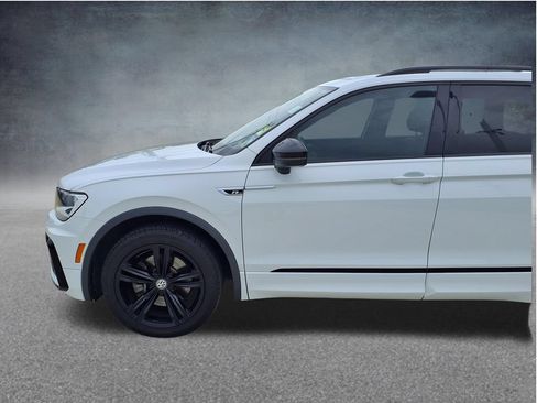 Used 2019 Volkswagen Tiguan S FWD image 17