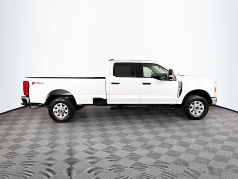 Used 2024 Ford F350 XLT w/ FX4 Off-Road Package AWD/4WD image 8