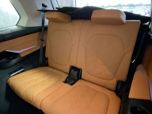 Certified 2023 BMW X7 xDrive40i w/ Climate Comfort Package image 30