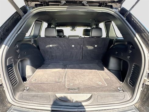 Used 2022 Jeep Grand Cherokee Laredo X image 26