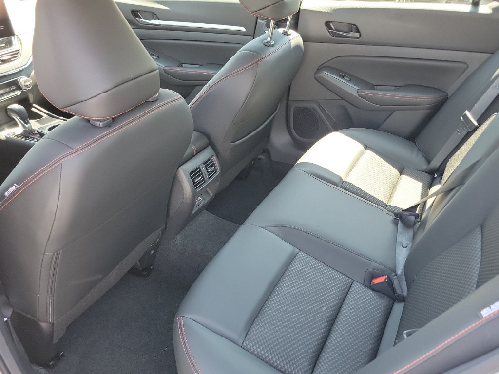 New 2026 Nissan Altima 2.5 SR w/ SR Midnight Edition Package FWD image 14