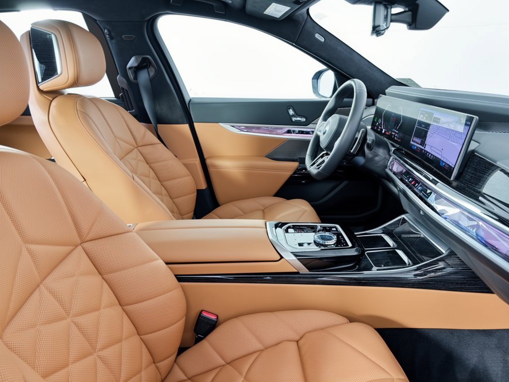 Used 2026 BMW 740i RWD image 30