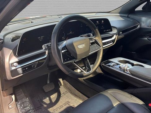 Used 2024 Cadillac Lyriq Tech RWD image 18