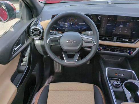 New 2026 Chevrolet Equinox ACTIV w/ Convenience Package III image 16