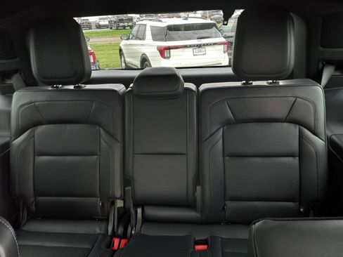 Used 2025 Lincoln Navigator Reserve w/ Jet Appearance Package AWD/4WD image 17