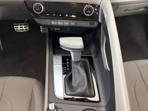 New 2026 Hyundai Elantra Sport FWD image 27
