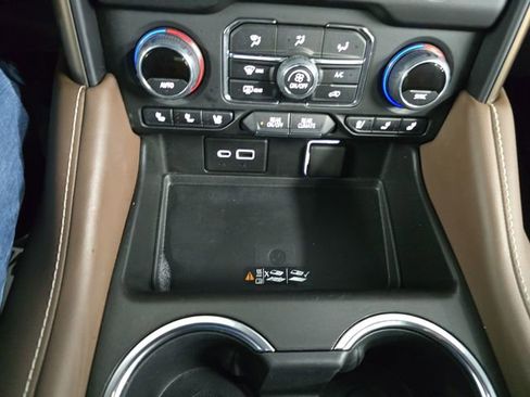 Used 2022 Chevrolet Tahoe High Country AWD/4WD image 22