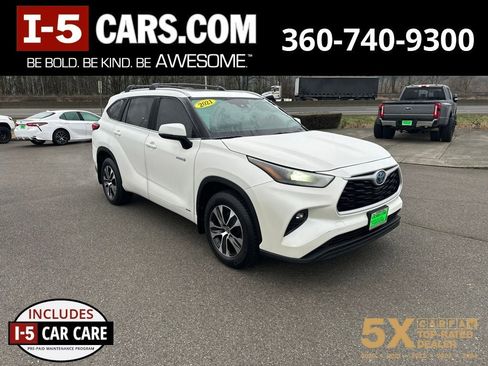 Used 2021 Toyota Highlander XLE image 1