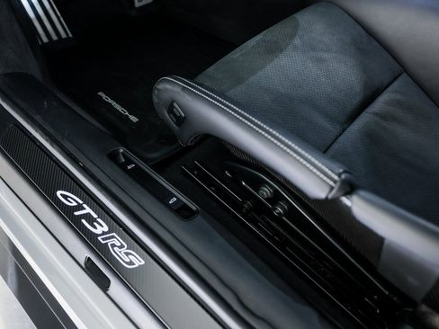 Certified 2025 Porsche 911 GT3 RS image 14