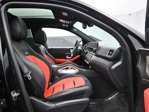 Used 2025 Mercedes-Benz GLE 63 AMG S image 35