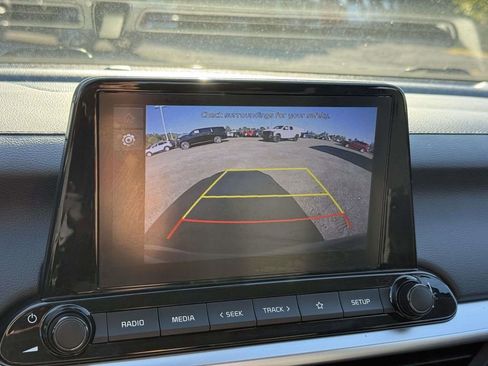 Used 2023 Kia Forte LXS image 11