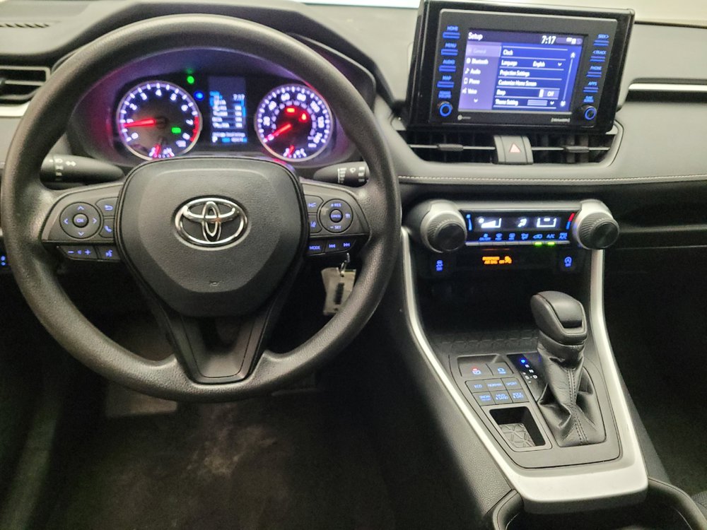 Used 2021 Toyota RAV4 LE AWD/4WD image 22