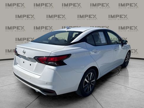 Used 2025 Nissan Versa SV image 5