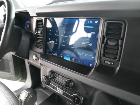Used 2023 Ford Bronco Everglades image 24