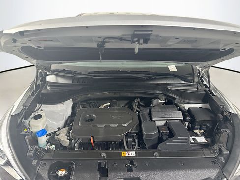 Used 2018 Hyundai Santa Fe Sport image 32