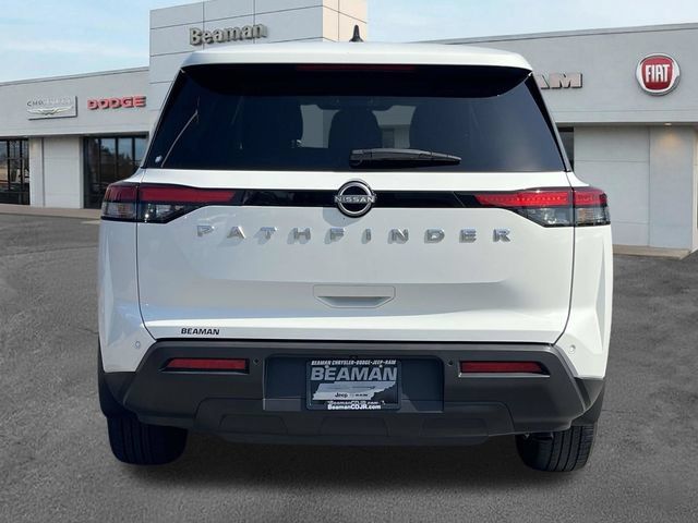Used 2025 Nissan Pathfinder S FWD image 6