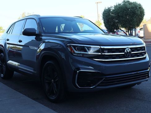 Used 2021 Volkswagen Atlas Cross Sport SE w/ Panoramic Sunroof Package AWD/4WD image 14