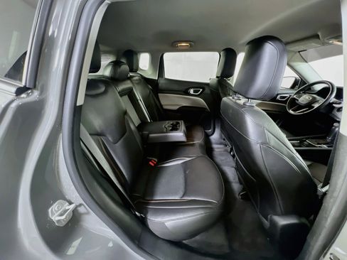 Used 2022 Jeep Compass Limited AWD/4WD image 25