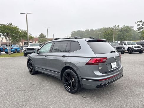 Used 2023 Volkswagen Tiguan SE R-Line FWD image 6